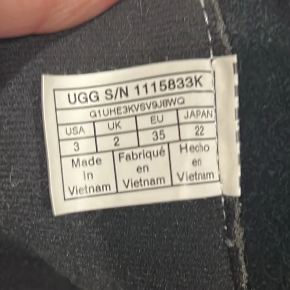 Ugg black girls Tilee boot with silver bows size 3